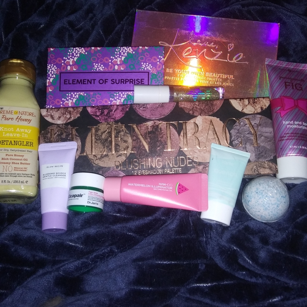 Mystery PLUS Beauty Box....